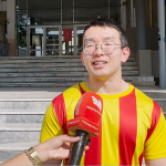 Atmosferë festive në sheshin e Prishtinës, qytetarët optimistë për vitin e ri