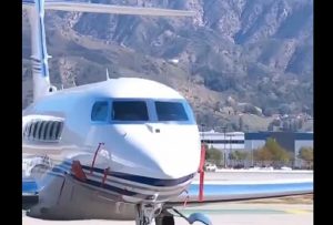 9 vende kërkojnë taksë mbi fluturimet luksoze