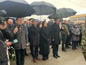 Abdixhiku as në varrimin e Dacit