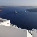 20 euro taksë për turistët me destinacion Santorinin dhe Mikonosin