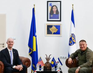 FBI në Prishtinë, partneritet rutinë apo sinjal që rrëzon narrativat e Serbisë?