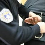 Arrestohet njё person i dyshuar për armëmbajtje pa leje në Klinë