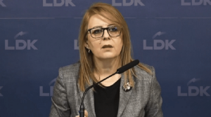 Bajrami kritikon Kurtin për ekonomi: Kosova mbijeton falë remitancave, ne ‘eksportojmë të rinjtë në Evropë’