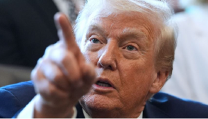 Trump heq dorë nga kërcënimi për tarifa mbi Grenlandën pas bisedimeve me Rutten në Davos