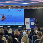 Pjesëmarrja e grave në punësim mbetet sfidë, kërkohet siguri dhe dinjitet në vendin e punës