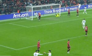 Harry Kane shënon sërish