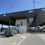 Mungesa e kartave të identitetit paraqet problem për shqiptarët në Serbi, avokati serb i shkruan emisarit të BE-së