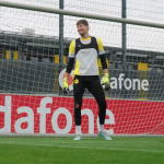 A i frikësohet portieri i Zvicrës Fisnik Asllanit?