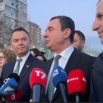 Voton kandidati për kryeministër nga LVV, Albin Kurti