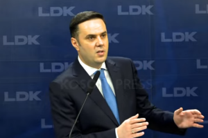 “Jam i zhgënjyer”, Abdixhiku: Me kohë dhe në vendin e duhur do t’i shpalosi të gjitha