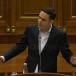 Për një karrige e mbajti të bllokuar Kosovën, Abdixhiku me akuza të forta ndaj Kurtit