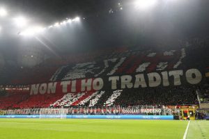 Zyrtarizohet largimi i parë nga Milani