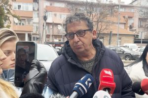 Banorët e “Qendrës” protestojnë kundër “Prishtina Parking”