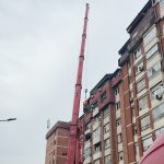 Bie llamarina e një kulmi të ndërtesës në “Dardani”, reagon komuna