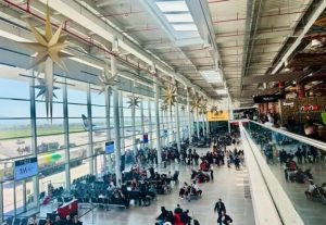 Transporti ajror, Shqipëria shënon rritje të numrit të pasagjerëve