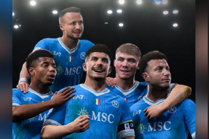 Napoli mbush arkën pasi fitoi Superkupën e Italisë