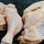 Importi nga Rumania, asgjësohen disa tonelata mish pule me salmonella