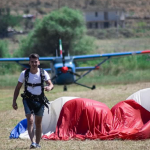 Gjirokastra drejt turizmit të ajrit, 150 parashutistë në vit nga Italia