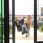 Ana Roch viziton Drenasin dhe dhuron ndihma për gratë