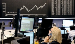 Tregjet globale rriten, pas rihapjes së qeverisë federale të SHBA-së