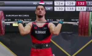 Ertjan Kofsha, i treti i Evropës në peshëngritje