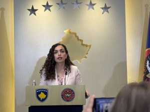 Presidentja Osmani në konferencë për media