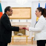 Osmani pranon letrat kredenciale nga ambasadori i ri i Bangladeshit