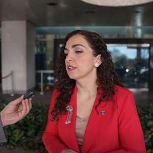 Voton presidentja Vjosa Osmani