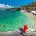 “Travel off Path”: Shqipëria mes destinacioneve më të mira evropiane për t’u vizituar këtë verë