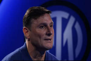 Zanetti rrëfen se si Ronaldo e bllokoi aeroplanin për ekipin