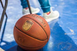 Trajnerët kosovarë të lënë në hije, elita e basketbollit i beson vetëm të huajve