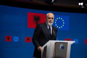 Rama: Paga minimale 500 euro nga 1 janari, deri në fund të mandatit 700 euro