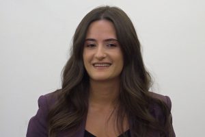 Promovohet “Vajza e Diellit” e autores së re Erblina Luma