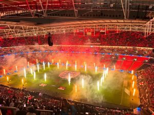 Anglia në epërsi ndaj Serbisë