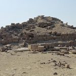 Në Kajro zbulohet një bllok guri gëlqeror nga Tempulli i Diellit i Ra-së