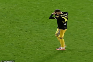 Pezullim i rëndë për djalin e yllit të United Jack Fletcher pasi përdori fjalë homofobe