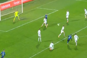 Muslija i shënon eurogol Zvicrës