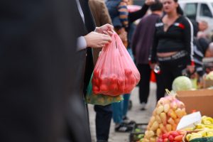Çmimet po rriten vazhdimisht, qytetarët në betejë me jetesën e shtrenjtë