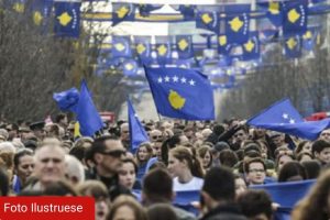 Rreth 100 mijë qytetarë më pak në tregun e punës