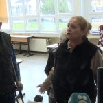 “Përplasja” në një qendër votimi në Gjakovë, qytetarja nuk lejohet të asistojë prindërit