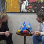 Rama nderon Rexhepagiqin me “Hyjneshën në Fron”