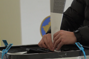 Mbi 363 mijë qytetarë votuan deri në orën 13:30